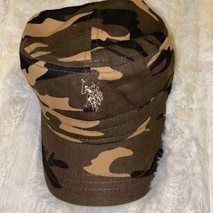 NWT camo hat
